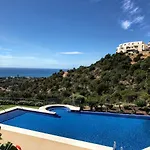 Spacious With 3 Pools & Gym *