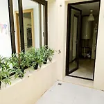 Spacious With 3 Pools & Gym Marbella