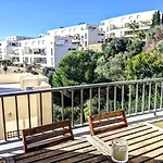 Appartement Spacious With 3 Pools & Gym