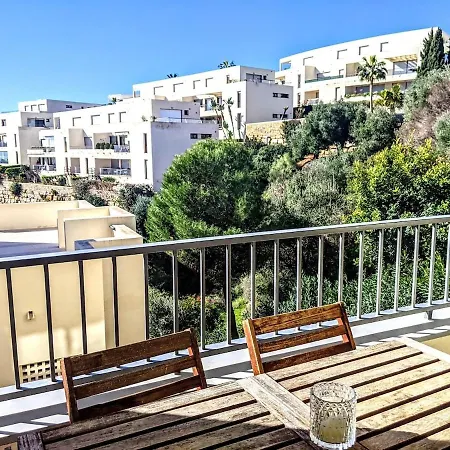 Lejlighed Spacious With 3 Pools & Gym