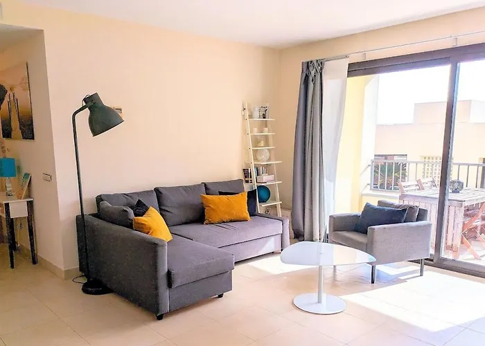 Lägenhet Spacious With 3 Pools & Gym Marbella