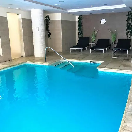 Spacious With 3 Pools & Gym Apartament *