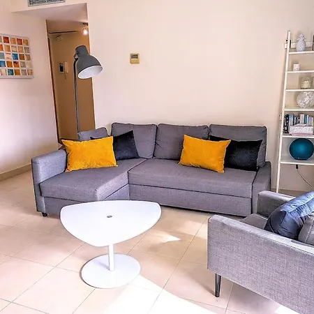 Spacious With 3 Pools & Gym Apartament *