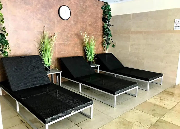 アパート Spacious With 3 Pools & Gym マルベーリャ