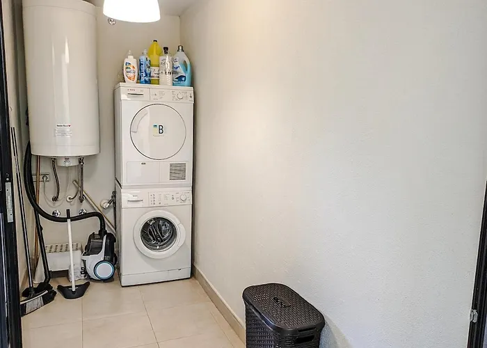 Spacious With 3 Pools & Gym Apartament *